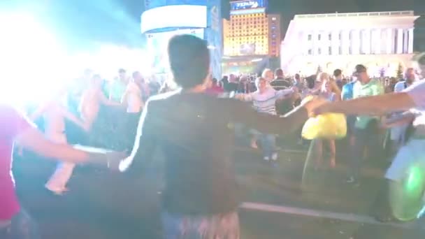 Pessoas no concerto de férias — Vídeo de Stock