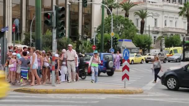 Tráfico por carretera en Atenas, Grecia — Vídeos de Stock