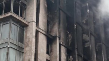 Sendika Kiev, Ukrayna Khreshchatyk'a Caddesi üzerinde Binası yanmış