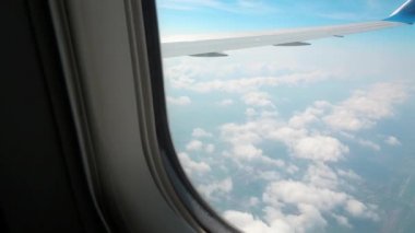 Uçak penceresinden görüntüle