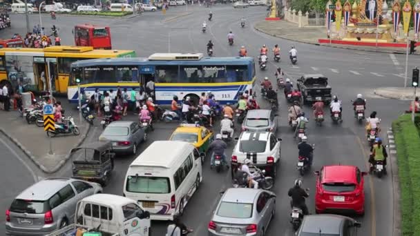 Vägtrafiken i bangkok, thailand — Stockvideo