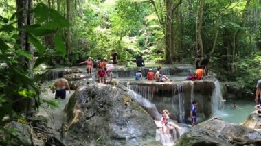 erawan Milli Parkı Tayland insanlar