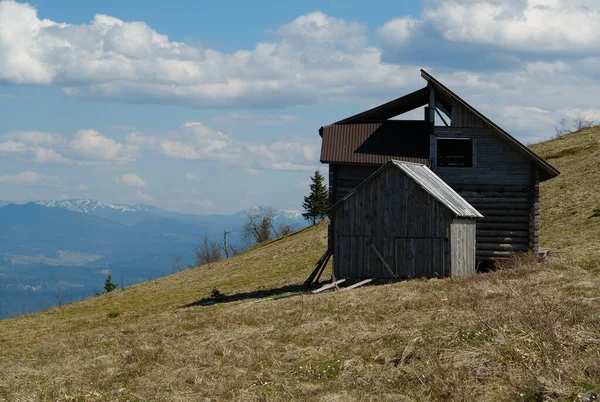 Maison Bois Hangar Dans Les Montagnes Vie Dans Solitude — Photo