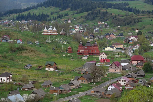 Wioska Volosianka Karpatach Ukraina — Zdjęcie stockowe