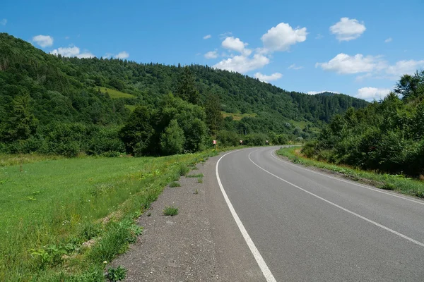 Highway Beautiful Carpathian Mountain Ουκρανία — Φωτογραφία Αρχείου