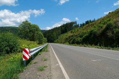 Güzel Karpat Dağları, Ukrayna 'da yeni otoyol