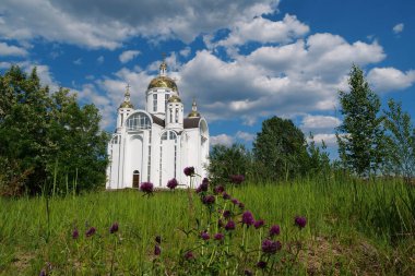 St. Andrew Pyervozvannoho Kilisesi ve Bucha kasabasındaki All Saints, Kyiv Bölgesi, Ukrayna
