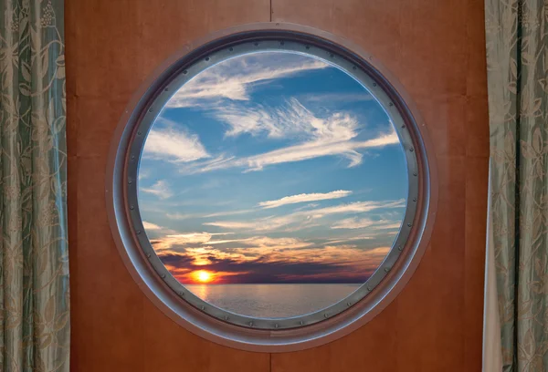 Sunset Through Porthole — Stock Photo, Image