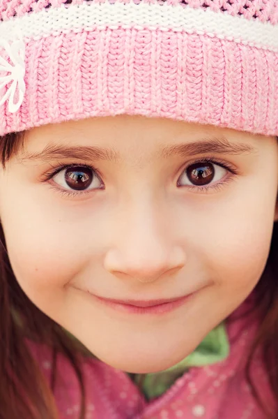 Menina com grandes olhos castanhos — Fotografia de Stock