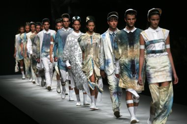 Cro porter moda show