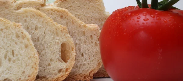 Bröd med tomat — Stockfoto