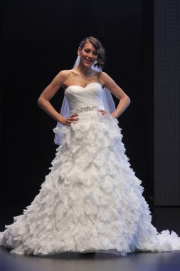 düğün elbise moda defilesi
