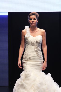 düğün elbise moda defilesi