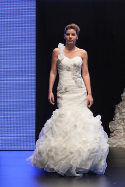 düğün elbise moda defilesi
