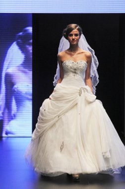 düğün elbise moda defilesi