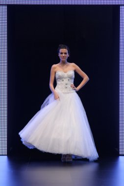 düğün elbise moda defilesi