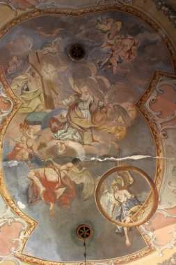 Kilisenin tavan fresk tablo