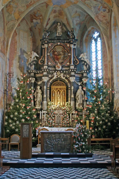 Blick auf den Altar in der Weihnachtszeit — Stockfoto