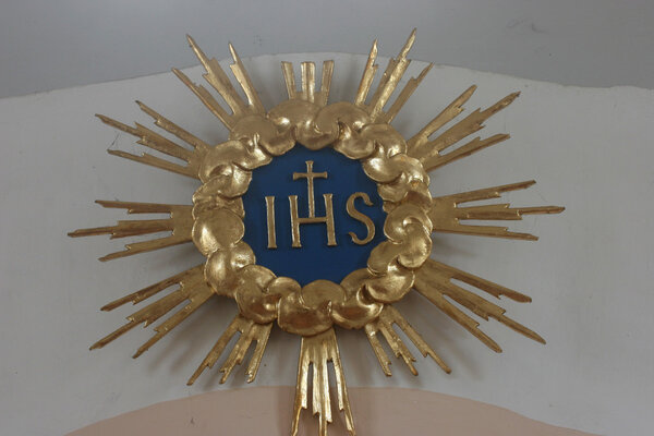 IHS sign: Jesus Hominum Salvator