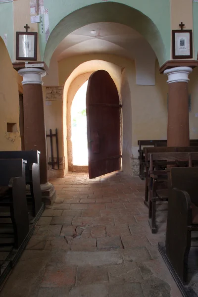 Kilise kapısına — Stok fotoğraf