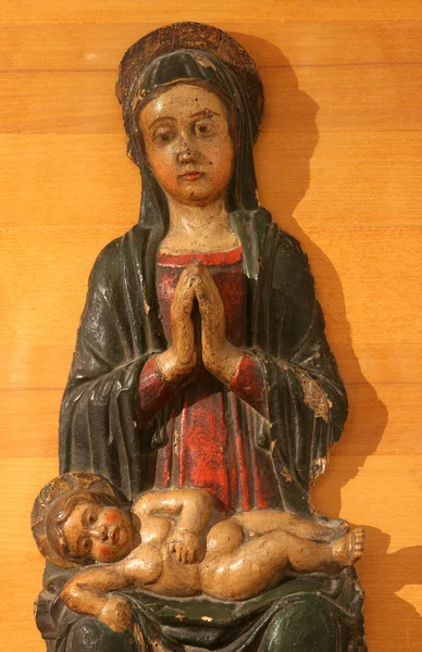 Heilige Maagd Maria met baby jesus — Stockfoto