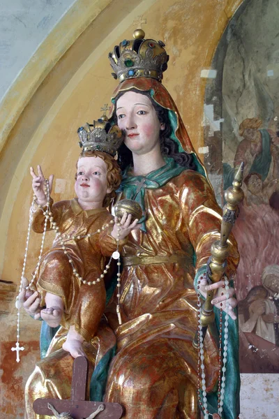 Bem-aventurada Virgem Maria com o bebê Jesus — Fotografia de Stock