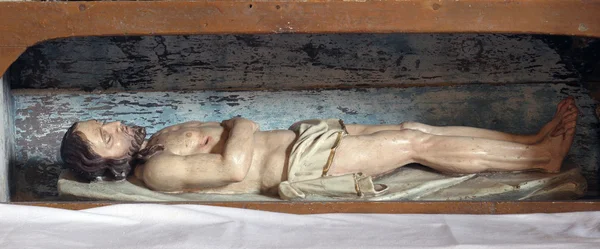 Иисус лежит в гробнице — стоковое фото