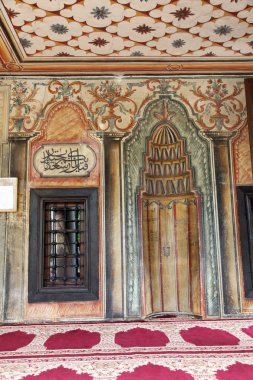 Aladza Makedonya 'nın Kalkandelen kentindeki camiyi boyadı