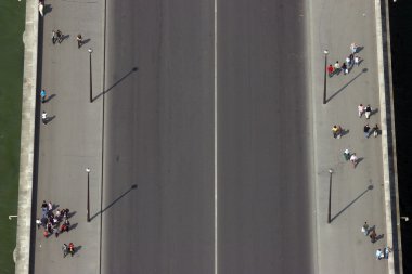 seine Nehri üzerinde köprü. Havadan görünümü. Paris, Fransa