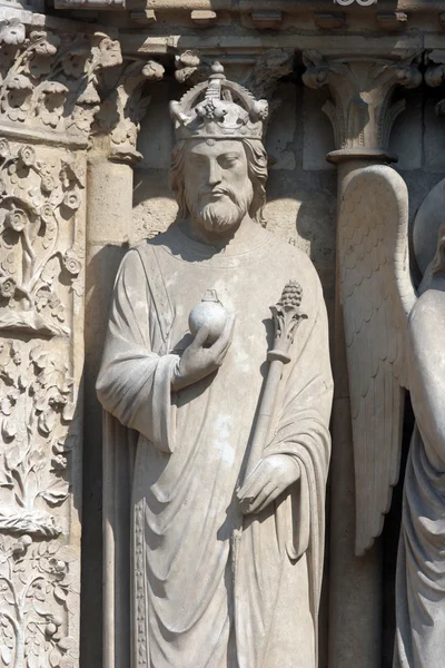 Emperor Constantine, Notre Dame Cathedral, Paris, Portal of the Virgin — Stock Photo, Image