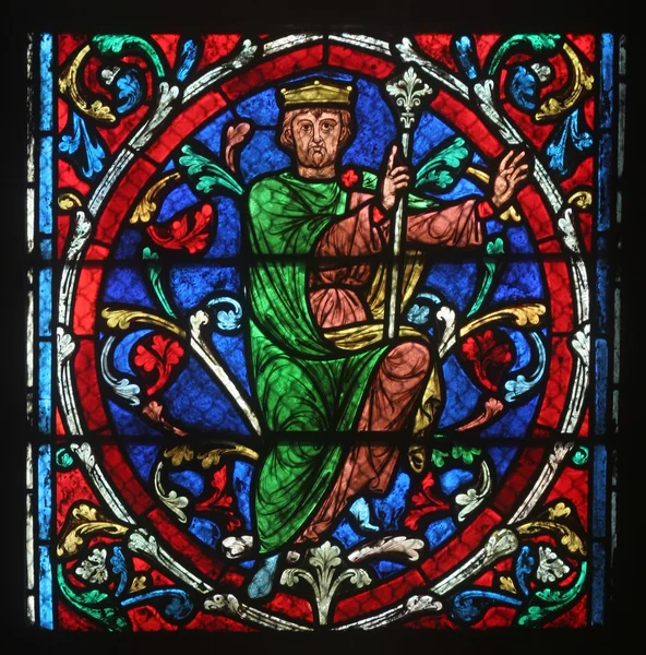 Colorful stained glass window in Cathedral Notre Dame de Paris — Stock Photo, Image