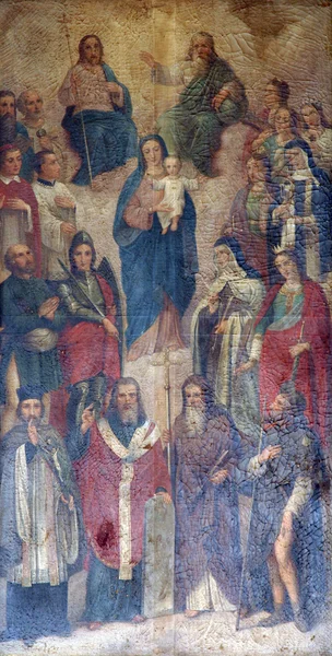 圣母玛利亚与天使和圣徒 — 图库照片