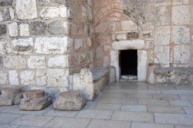 Beytüllahim İsa'nın doğuşu, giriş Bazilikası