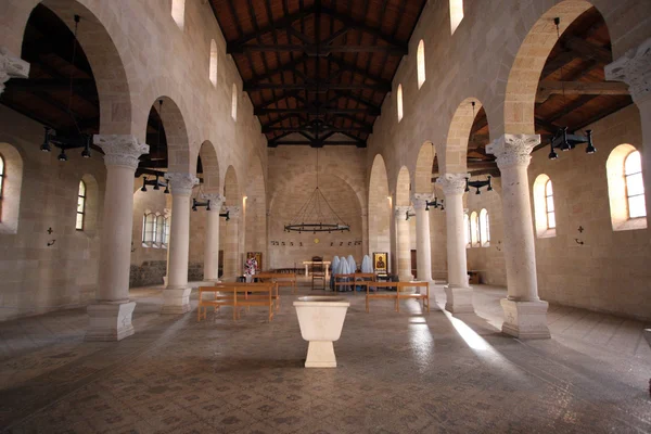 Kyrkan av multiplikation av bröden och fiskarna, tabgha, israel — Stockfoto