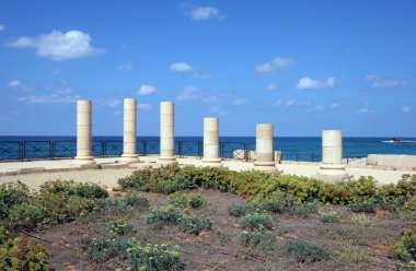 Antik Mermer sütunlar Caesaria'da