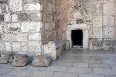 Beytüllahim İsa'nın doğuşu, giriş Bazilikası