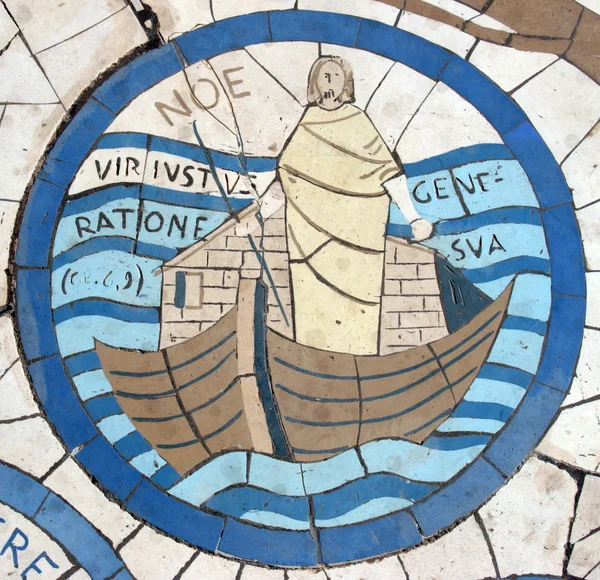 Noé, Mosaico frente a la iglesia en el Monte de las Bienaventuranzas — Foto de Stock