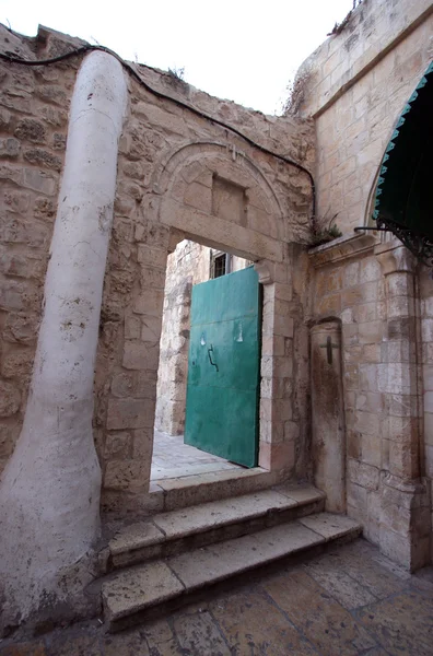 Tür im äthiopischen Kloster, Kirche des heiligen Grabes, jerusalem, israel — Stockfoto