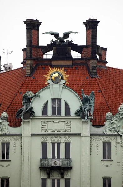 Фасадная деталь Института Гете в Праге — стоковое фото