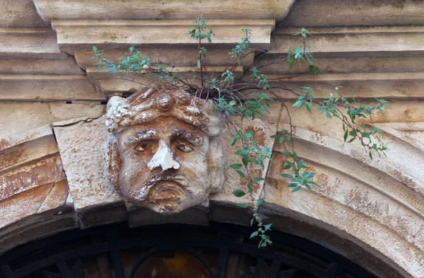 Máscara Stucco na fachada — Fotografia de Stock