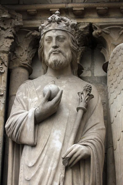 Imperador Constantino, Catedral de Notre Dame, Paris — Fotografia de Stock