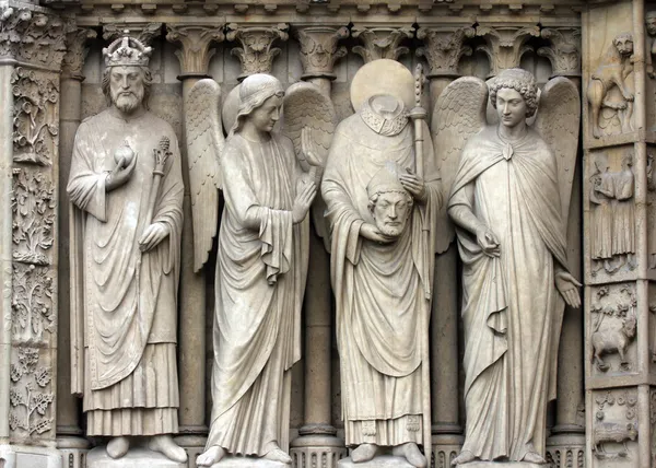 Emperor Constantine, an angel, Saint Denis holding his head, and another angel. — Stock Photo, Image