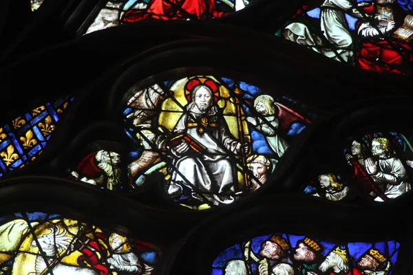 Janela de vidro manchado em La Sainte-Chapelle em Paris — Fotografia de Stock