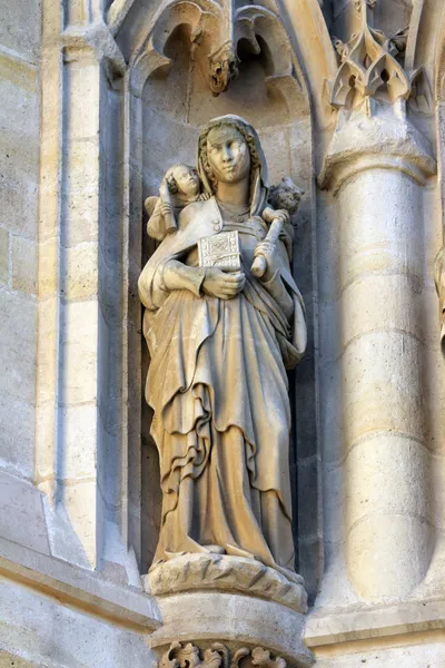Statua di Santo — Foto Stock