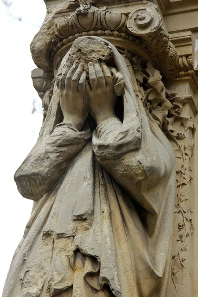 Rzeźby z pere lachaise cmentarz Paryż — Zdjęcie stockowe