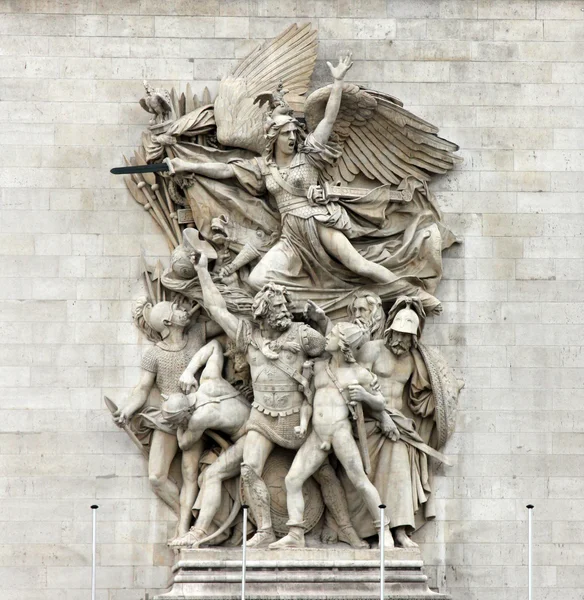 Facade of a traditional apartmemt building in Paris — Stock Photo, Image