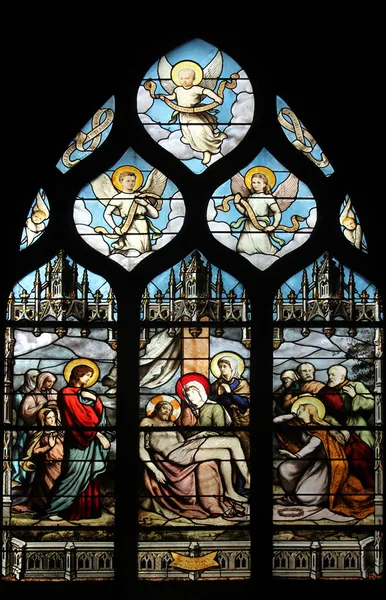 Pieta, barevné sklo — Stock fotografie