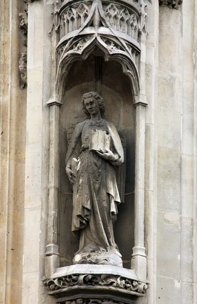 Anděl, saint-bernard de la chapelle církve, Paříž — Stock fotografie