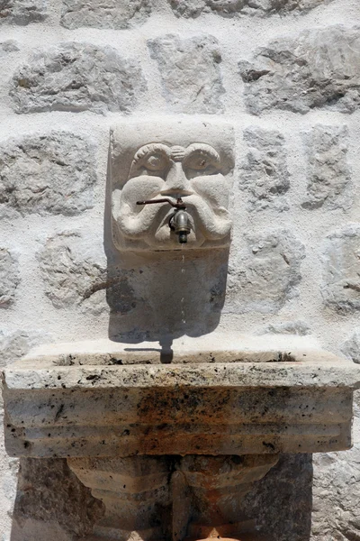 Fragmento da igreja Nossa Senhora da Rocha em Perast, Montenegro — Fotografia de Stock