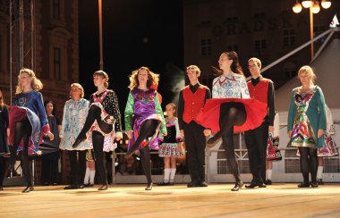 O'Shea-Ryan İrlandalı dansçılar Avustralya'dan halk grupları